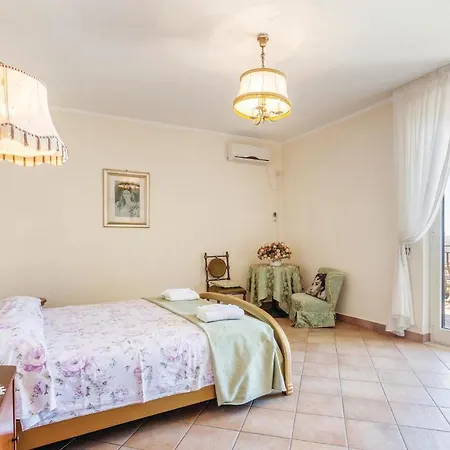 Holiday home Beautiful In Agropoli Sa With House Sea View